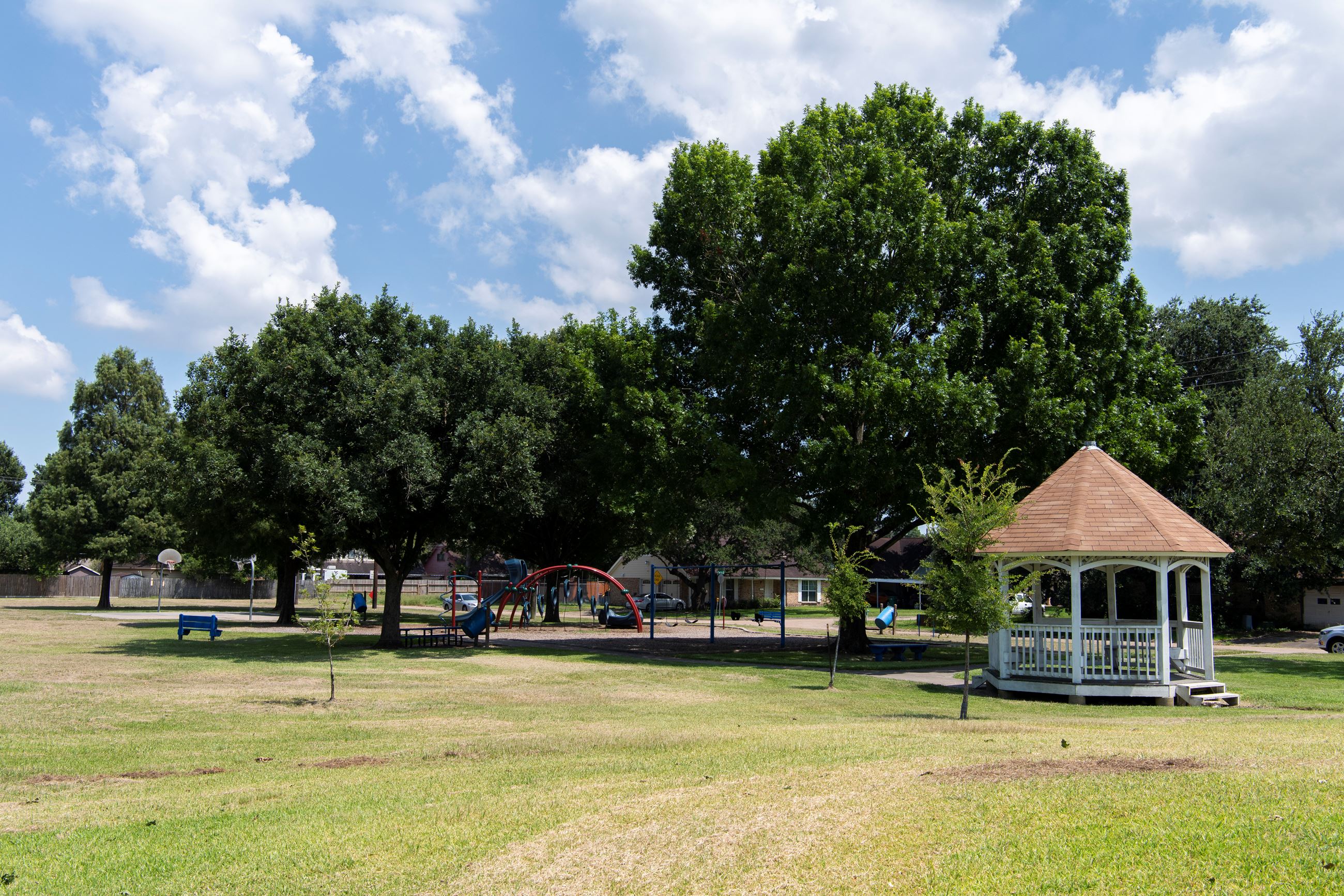 Parkview Rose Campbell Park Gazebo