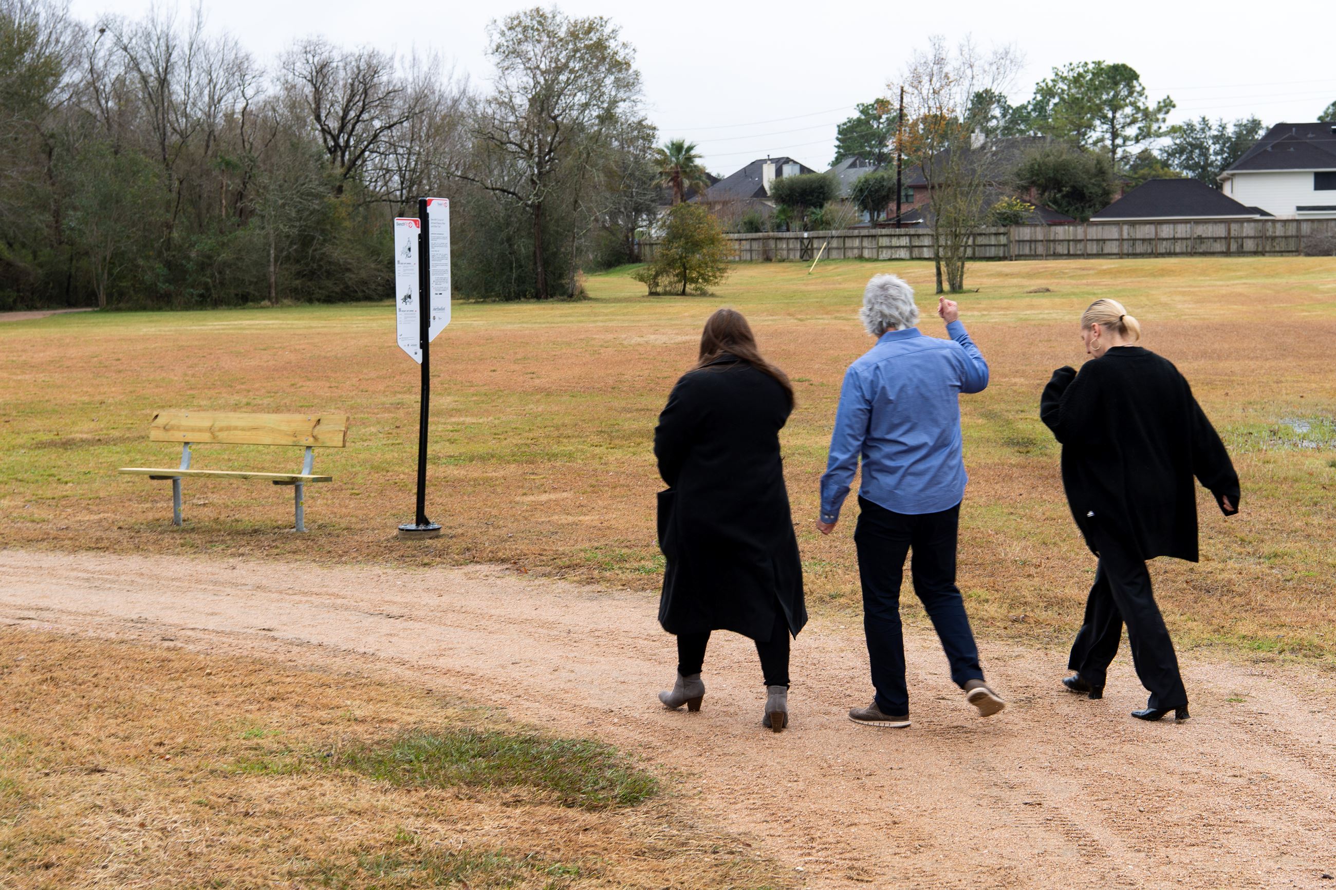 036_Benchfit Signs at Fairmont Trail_2022 (1)